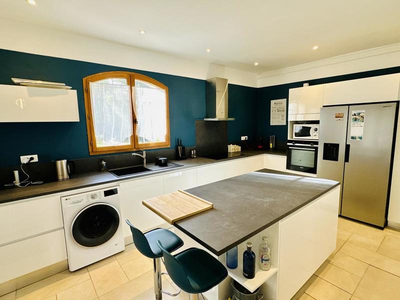 Propriété - 165 m² - 5 pièces