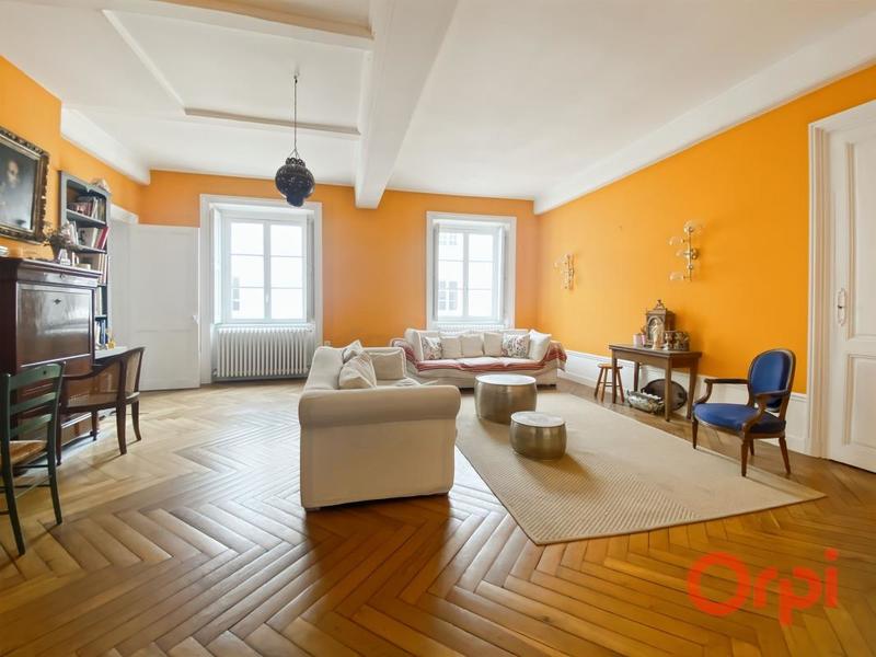 Appartement - 121 m² - 4 pièces