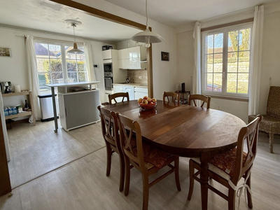 Maison - 167 m² - 6 pièces