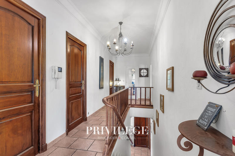 Villa - 170 m² - 7 pièces