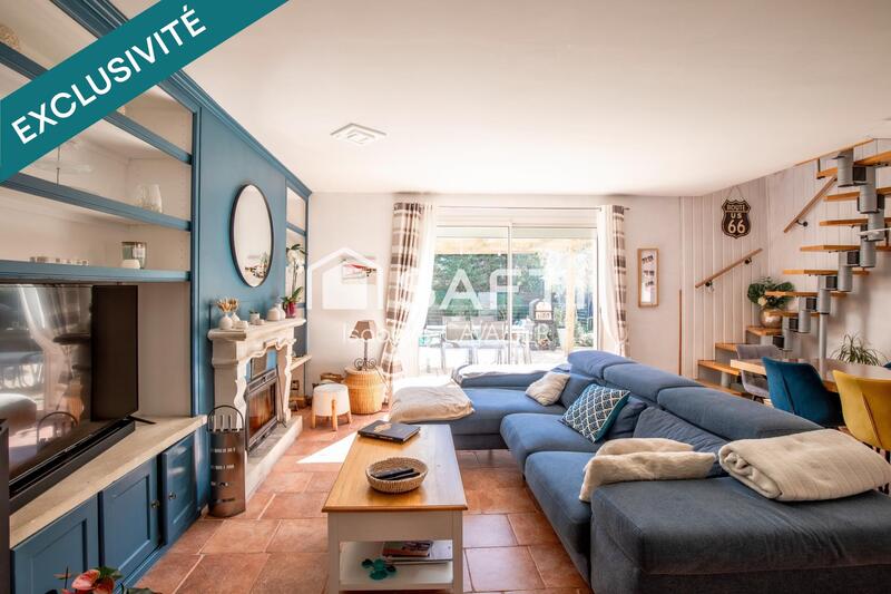 Maison - 210 m² - 10 pièces