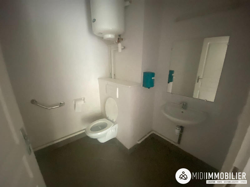 Local d'activités - 42 m² - 1 pièce