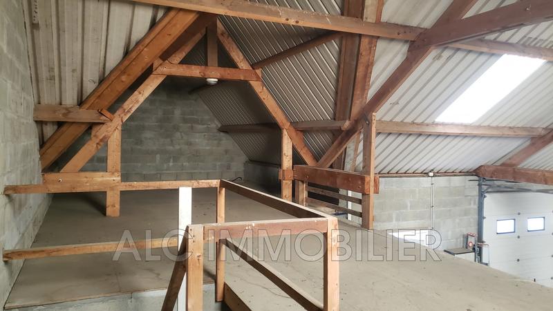 Maison - 219 m² - 7 pièces