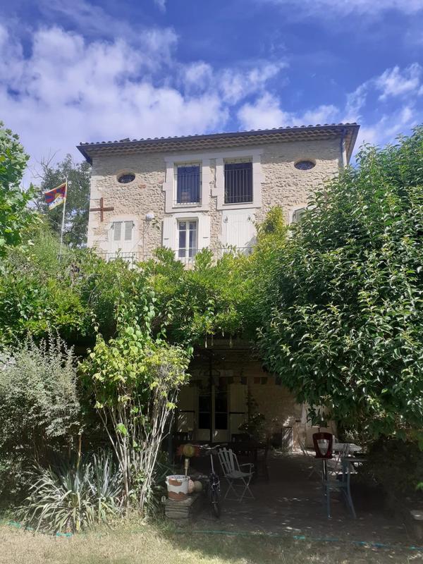 Propriété - 367 m² - 11 pièces