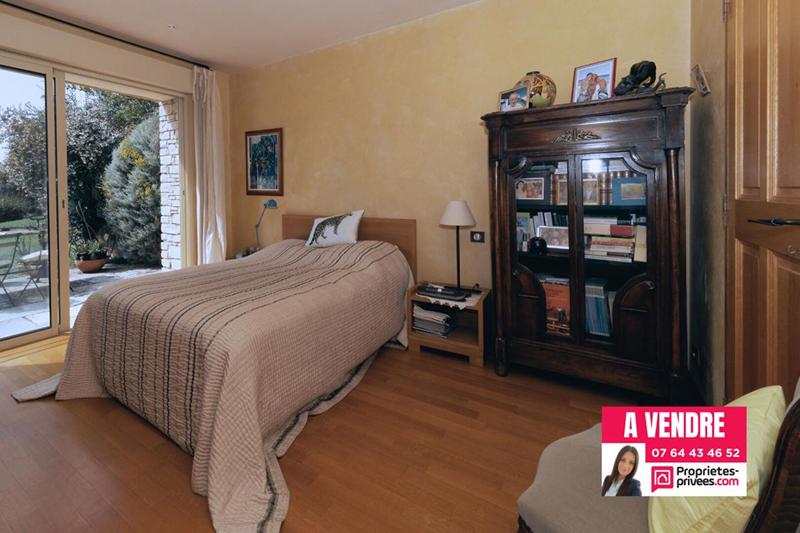 Demeure - 235 m² - 6 pièces