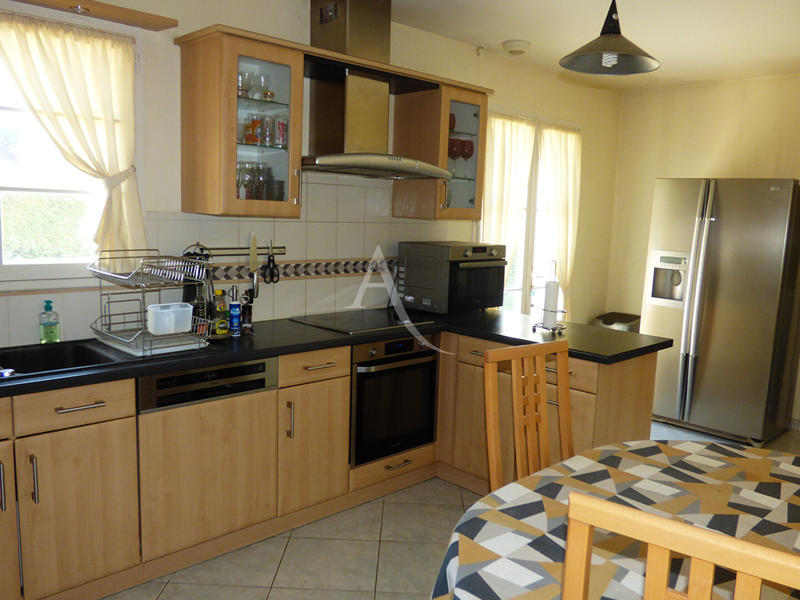 Maison - 171 m² - 6 pièces