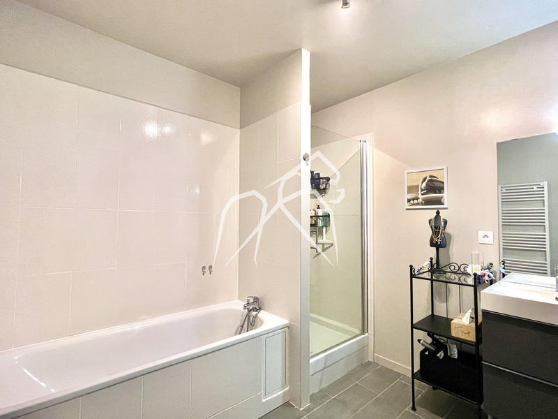 Appartement - 108 m² - 4 pièces