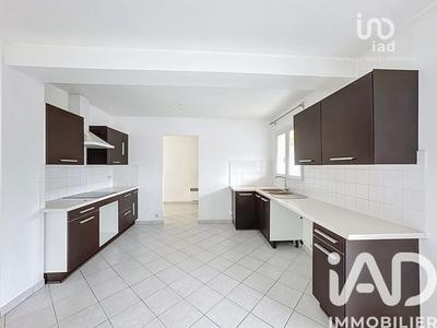 Appartement - 90 m² - 3 pièces