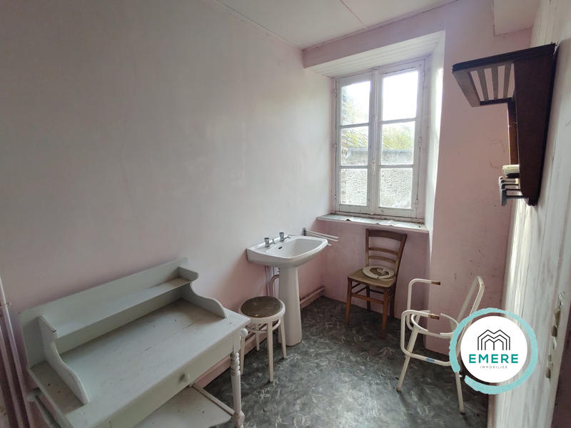 Maison ancienne - 200 m² - 4 pièces