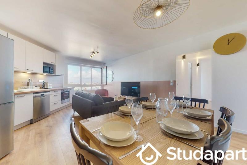 Chambre - 13 m² - 1 pièce