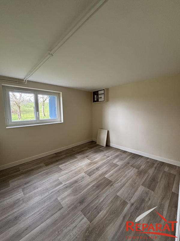 Maison - 80 m² - 5 pièces