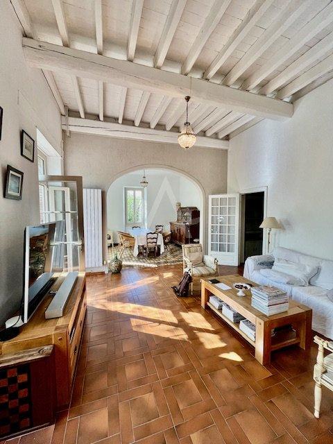 Maison - 181 m² - 8 pièces