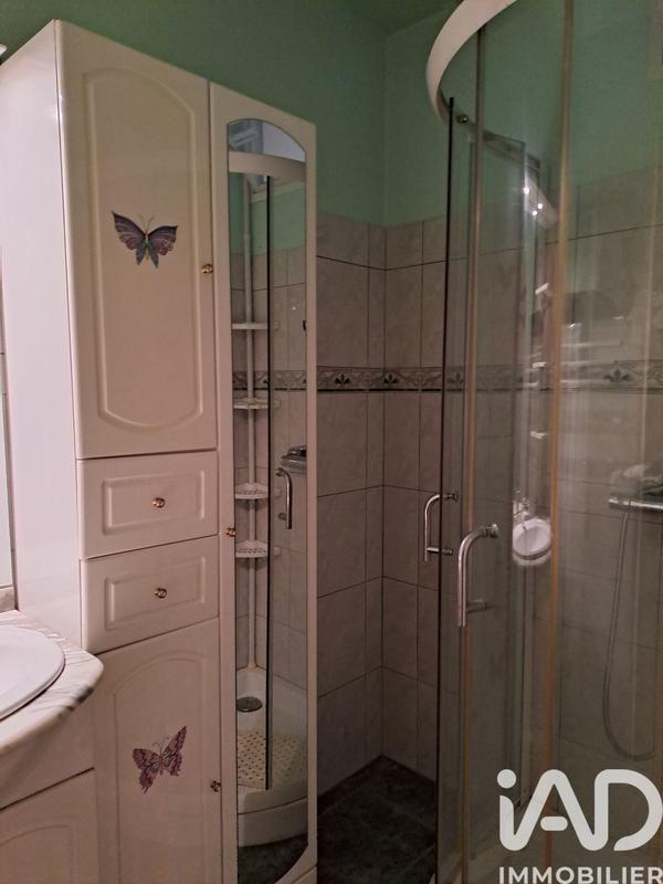 Maison - 188 m² - 9 pièces