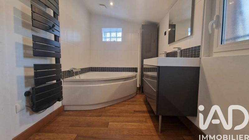 Maison - 97 m² - 4 pièces