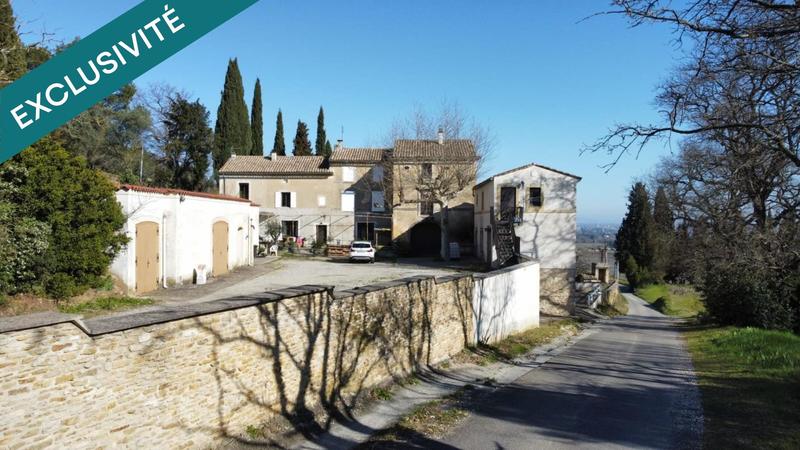 Maison - 228 m² - 8 pièces