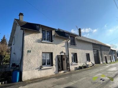 Propriété - 95 m² - 3 pièces