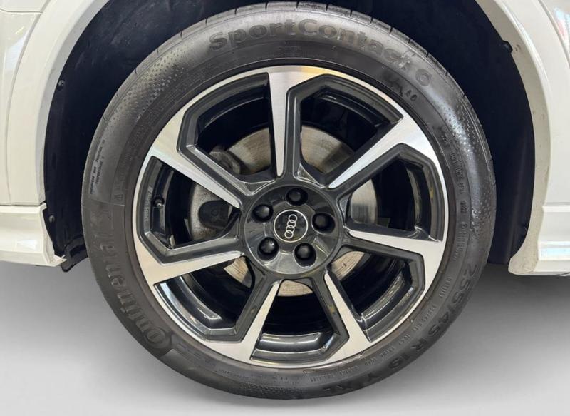 Audi Q3 Sportback 45 TFSIe 245 Hybride Rechargeable / Toit Ouvrant Volant Méplat Coffre Elec Keyless Pack Ambiance Led