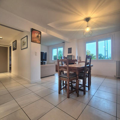 Maison - 103 m² - 4 pièces