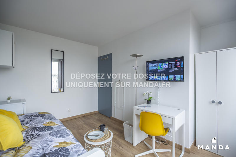 Chambre - 10 m² - 5 pièces