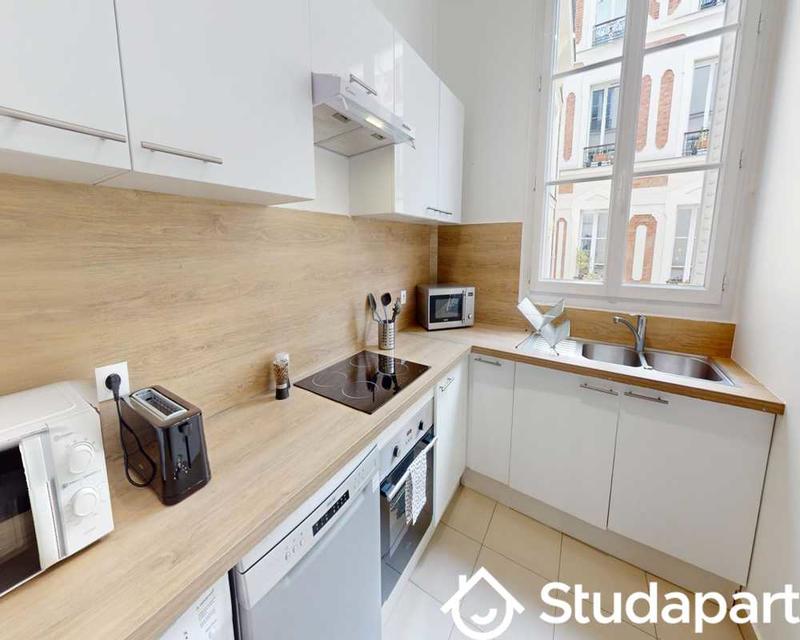 Chambre - 120 m² - 1 pièce