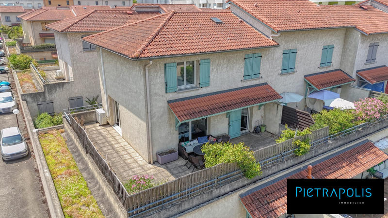 Duplex - 97 m² - 5 pièces