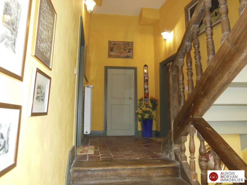 Maison ancienne - 270 m² - 8 pièces