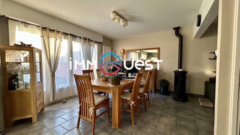 Maison - 93 m² - 4 pièces