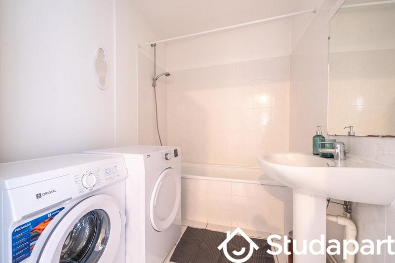 Chambre - 11 m² - 1 pièce