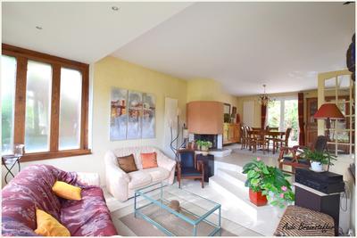 Maison - 171 m² - 8 pièces