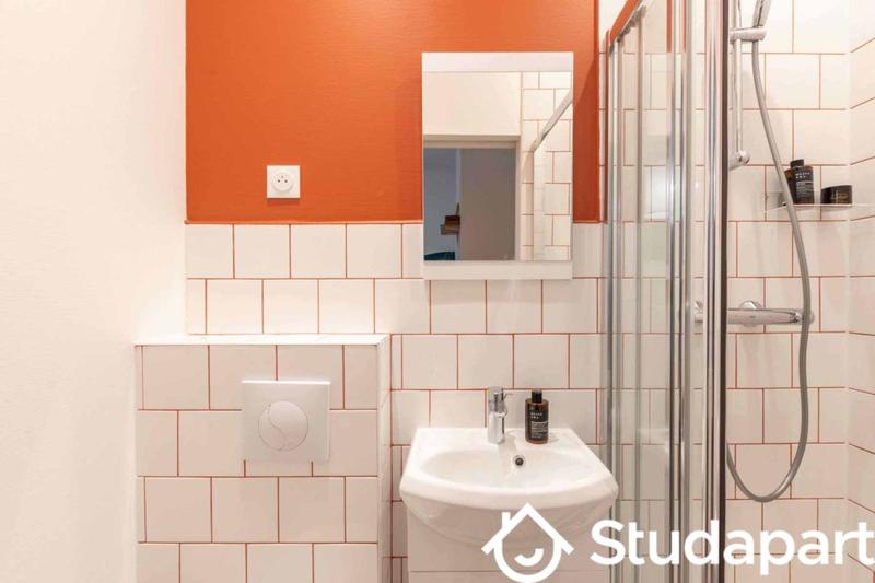 Chambre - 14 m² - 1 pièce