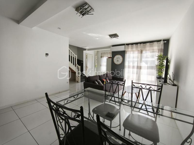 Maison de ville - 92 m² - 4 pièces