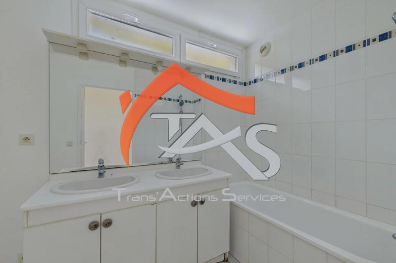 Appartement - 84 m² - 4 pièces