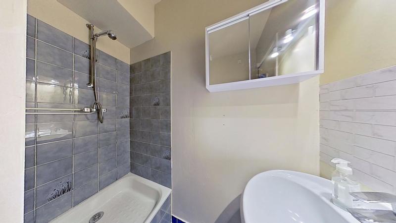 Appartement - 80 m² - 3 pièces