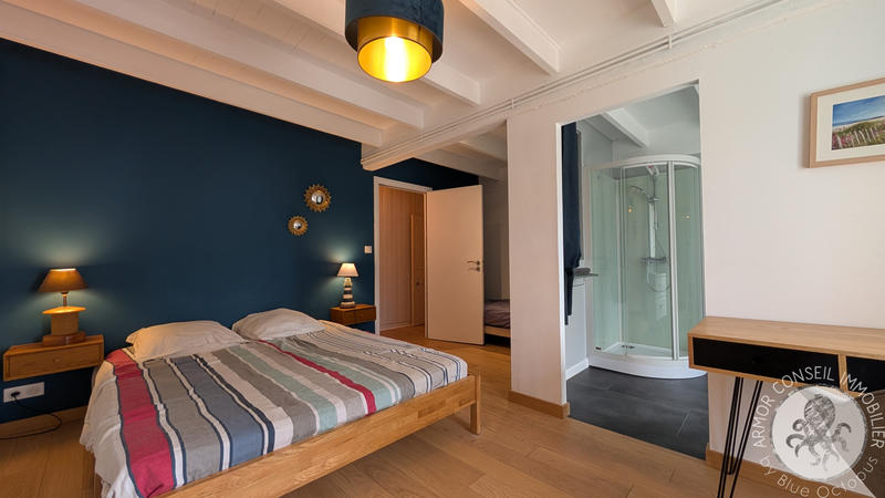 Maison - 281 m² - 10 pièces