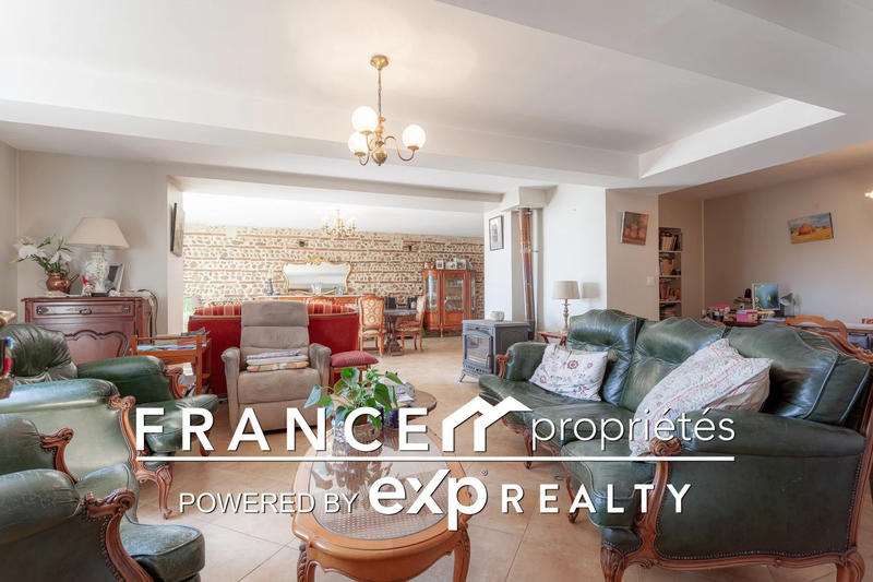 Maison - 192 m² - 4 pièces