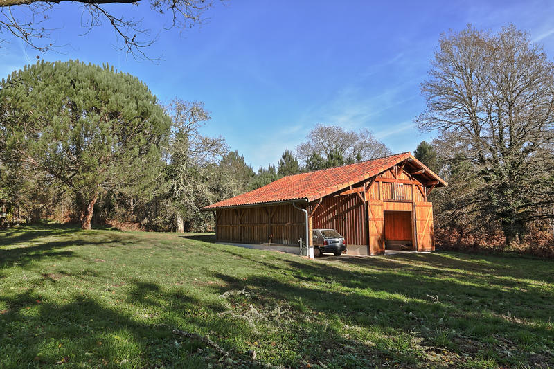 Propriété - 151 m² - 4 pièces