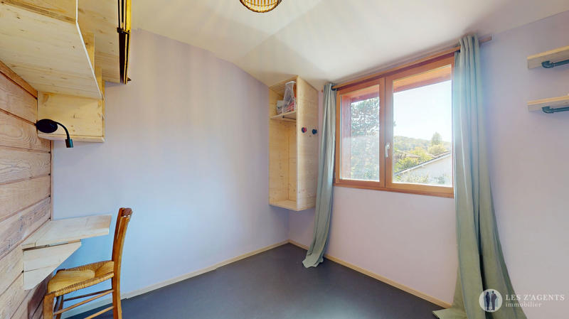 Maison - 100 m² - 6 pièces