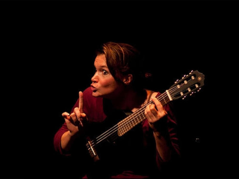 "Fiasco pour les canailles" par Hélène Palardy