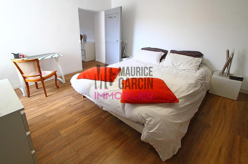 Maison - 165 m² - 8 pièces