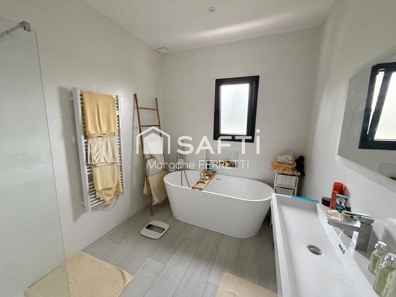 Maison - 157 m² - 4 pièces