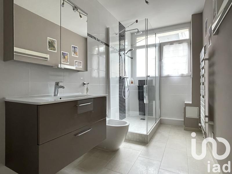 Appartement - 92 m² - 5 pièces