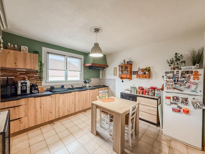 Maison - 263 m² - 8 pièces