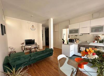 Appartement - 80 m² - 3 pièces