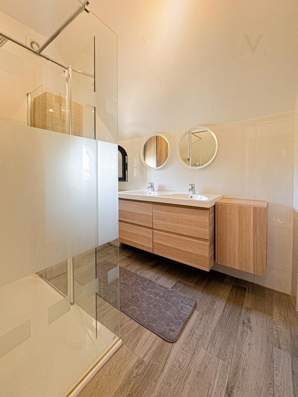 Maison - 90 m² - 6 pièces