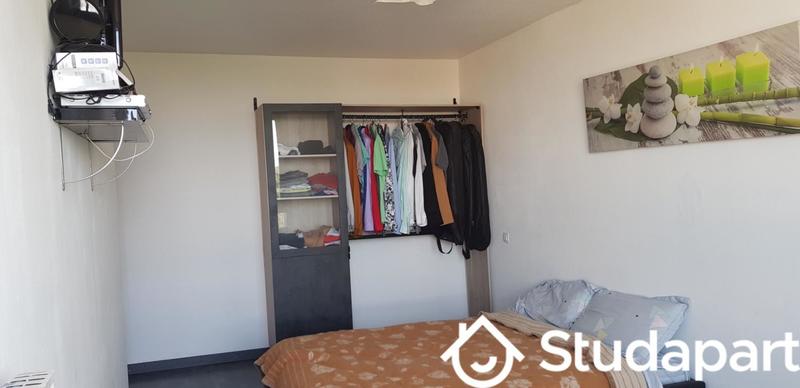 Chambre - 15 m² - 1 pièce