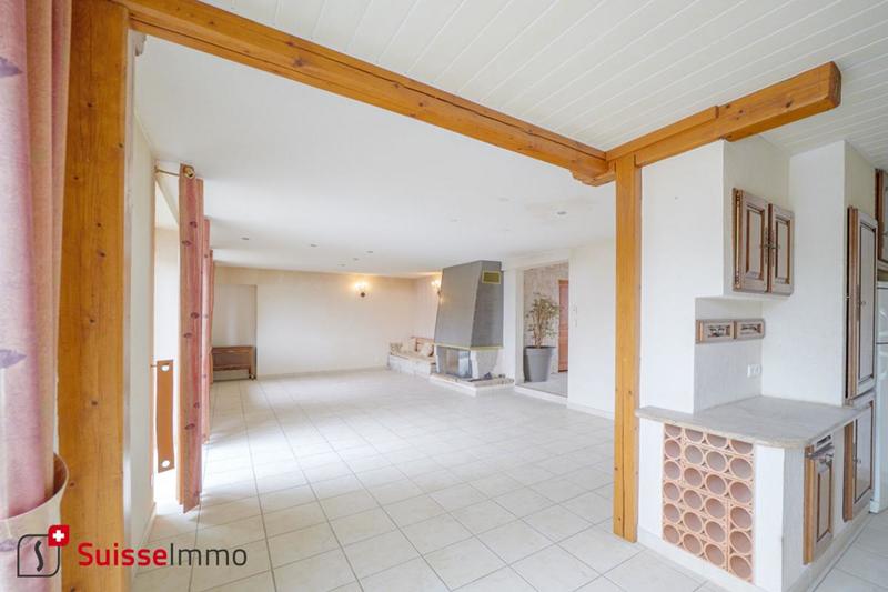 Maison - 211 m² - 8 pièces
