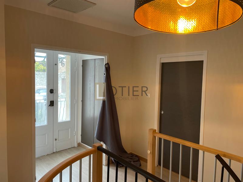 Maison - 160 m² - 5 pièces