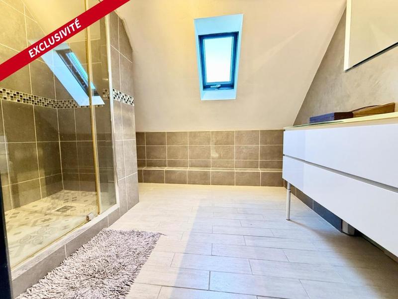 Maison - 110 m² - 6 pièces