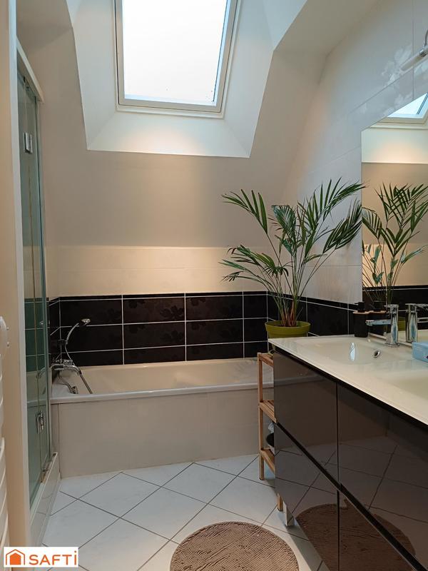 Maison - 177 m² - 7 pièces