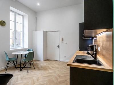 Chambre - 9 m² - 1 pièce